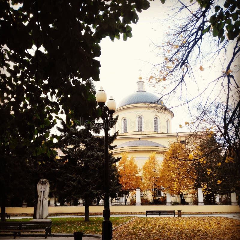Tempel, Herbst, Moskau, Russland stockfotos Tempel, Herbst, Moskau, Russland stockfotos