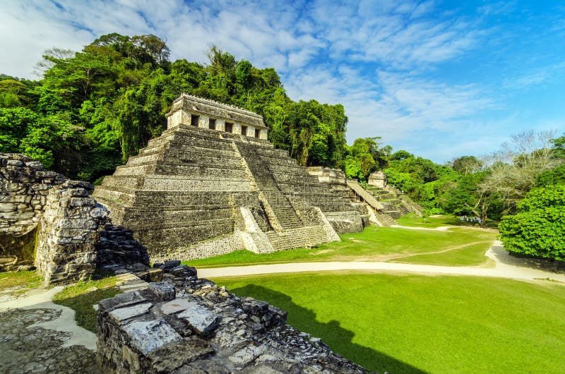 Tempel in Palenque stockfotos Tempel in Palenque stockfotos