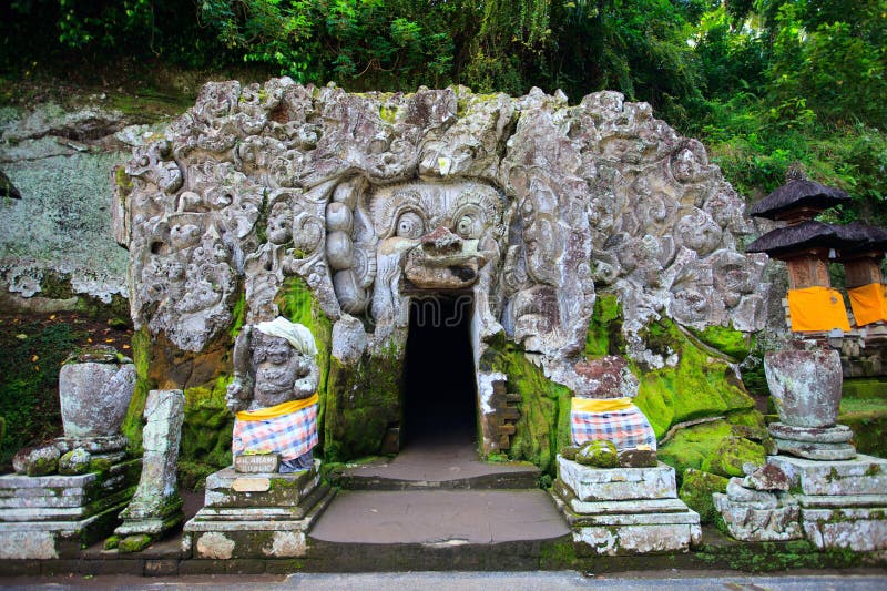 Tempiale della caverna dell'elefante in Bali fotografie stock Tempiale della caverna dell'elefante in Bali fotografie stock