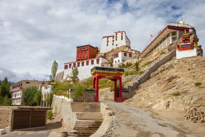 Il tempio buddista pittoresco nella provincia di Ladakh in Himalaya indiana