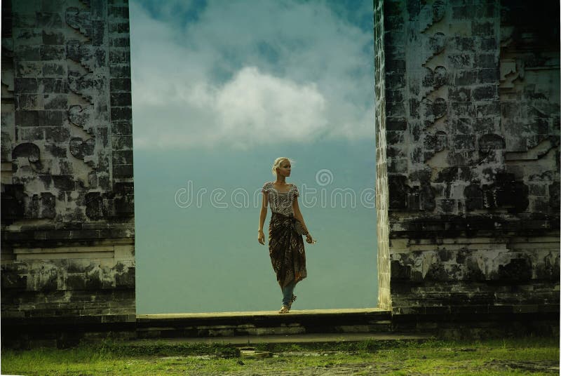 Tempio della nuvola su Bali fotografia stock libera da diritti Tempio della nuvola su Bali fotografia stock libera da diritti