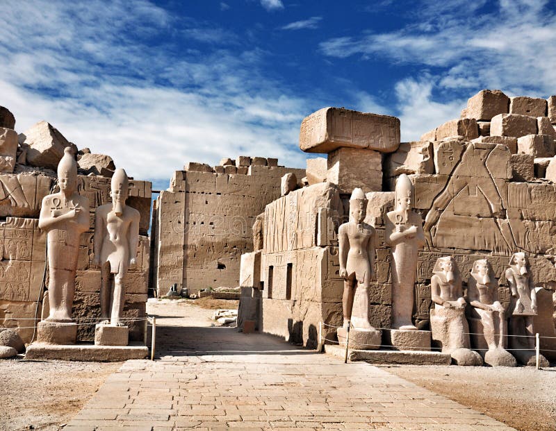 Tempio di Luxor Karnak, sculture egiziane antiche di faraone immagini stock libere da diritti