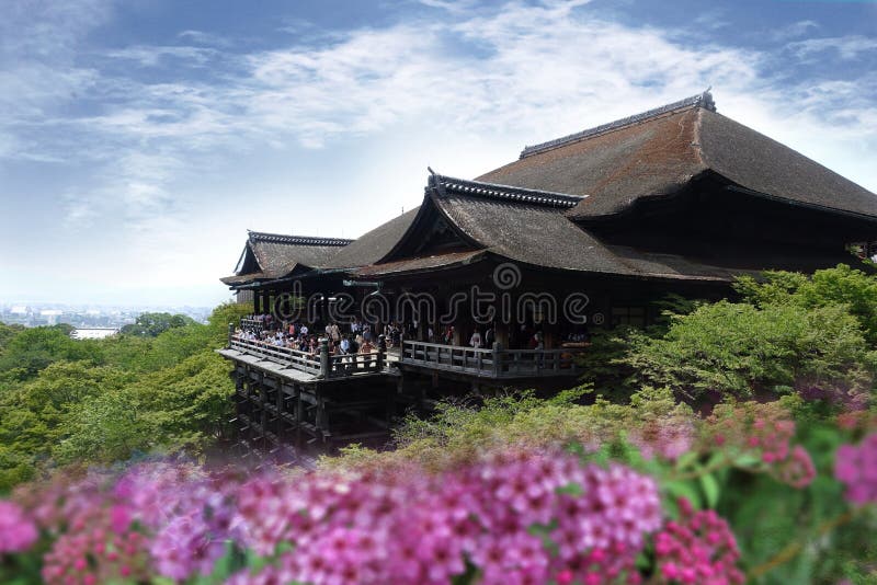 Tempio nella stagione estiva, Kyoto, Giappone di Kiyomizu-dera immagine stock Tempio nella stagione estiva, Kyoto, Giappone di Kiyomizu-dera immagine stock