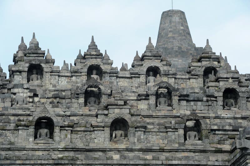 Temple bouddhiste de Borobudur sur l'île de Java photographie stock libre de droits Temple bouddhiste de Borobudur sur l'île de Java photographie stock libre de droits