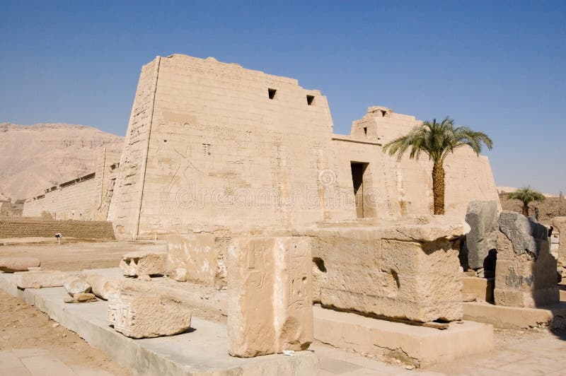 Temple de Medinet Habu photo stock Temple de Medinet Habu photo stock