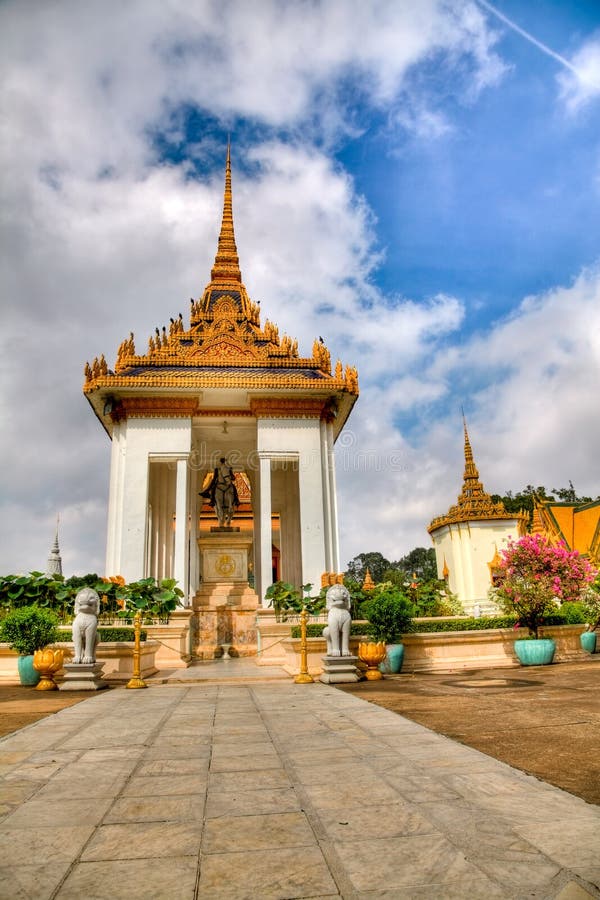 Temple at the royal palace - cambodia (hdr)