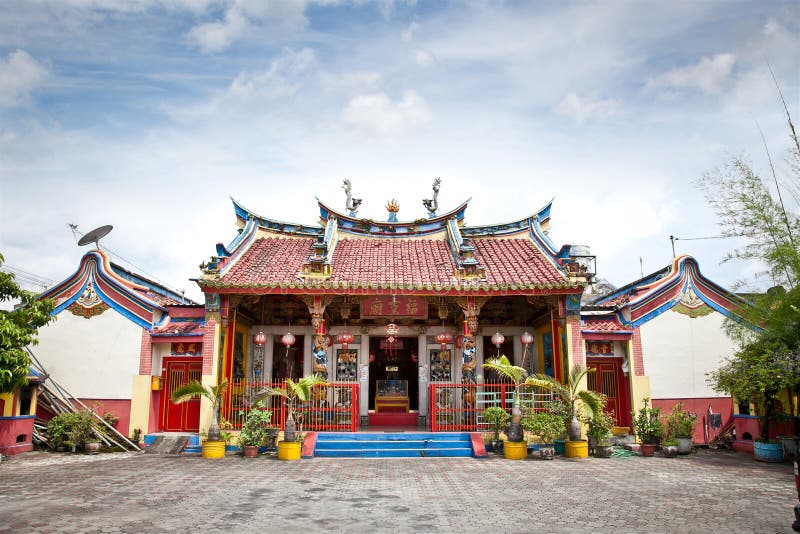 Templo Chino De Klenteng Poncowinatan En Yogyakarta, Java. Imagen de