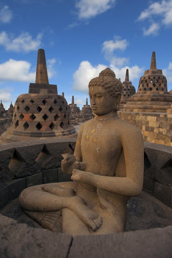 Templo de Borobudur en Yogyakarta, Indonesia foto de archivo libre de regalías Templo de Borobudur en Yogyakarta, Indonesia foto de archivo libre de regalías