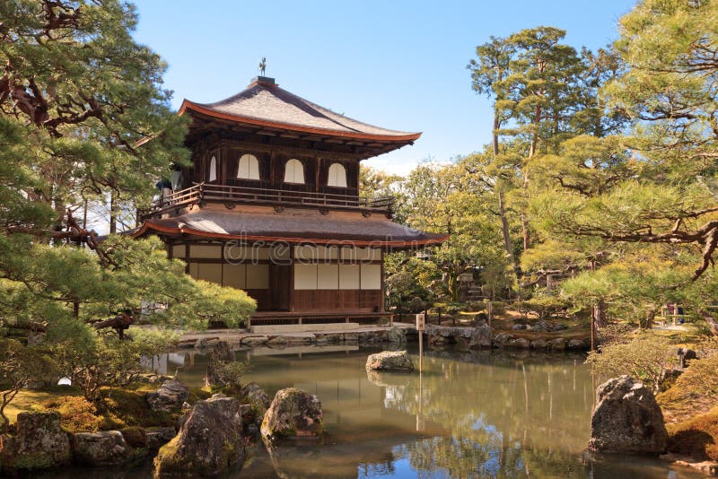 Templo de Ginkakuji em Kyoto, japão foto de stock royalty free Templo de Ginkakuji em Kyoto, japão foto de stock royalty free