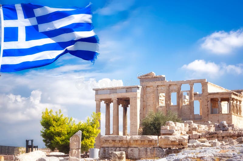 Templo De Partenón Sobre La Acrópolis Y La Bandera Griega. Foto de archivo  - Imagen de atena, ciudad: 206849996