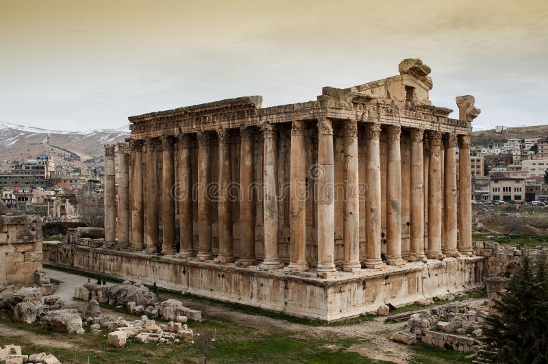Templo do Bacchus, Baalbek fotografia de stock royalty free Templo do Bacchus, Baalbek fotografia de stock royalty free