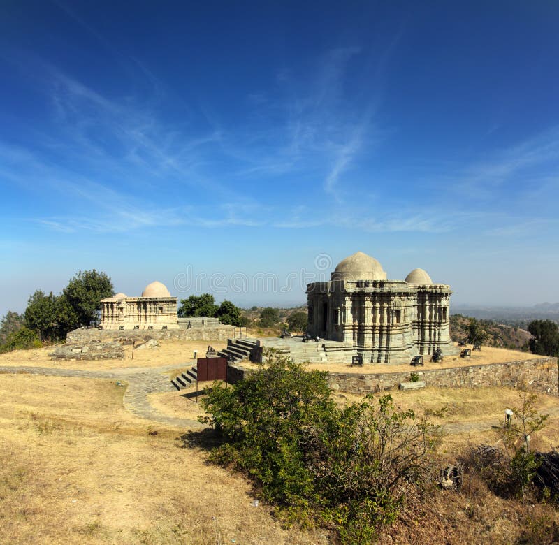 Templo en el fuerte la India del kumbhalgarh imagenes de archivo Templo en el fuerte la India del kumbhalgarh imagenes de archivo