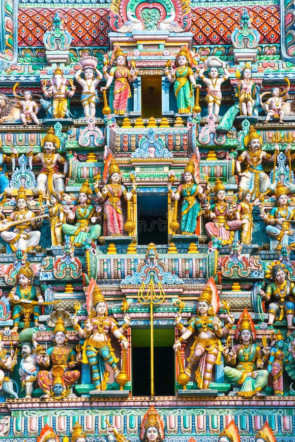 Templo hindu em Singapura foto de stock royalty free Templo hindu em Singapura foto de stock royalty free