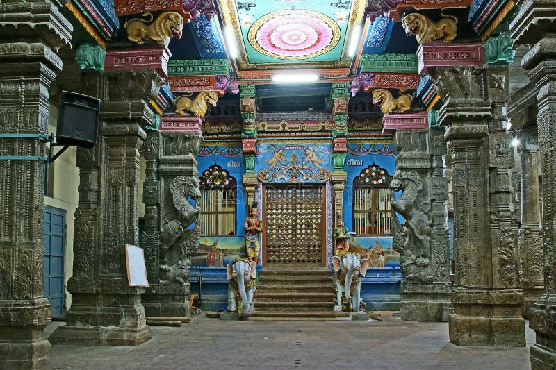 Templo hindú de Meenakshi en Madurai, Tamil Nadu imagen de archivo Templo hindú de Meenakshi en Madurai, Tamil Nadu imagen de archivo