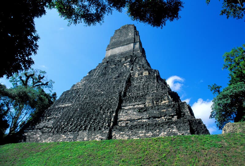 Templo mim, Tikal