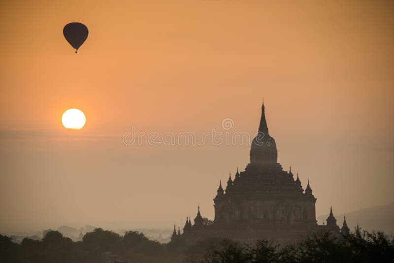 Templos antiguos en Bagan, Myanmar imagenes de archivo Templos antiguos en Bagan, Myanmar imagenes de archivo