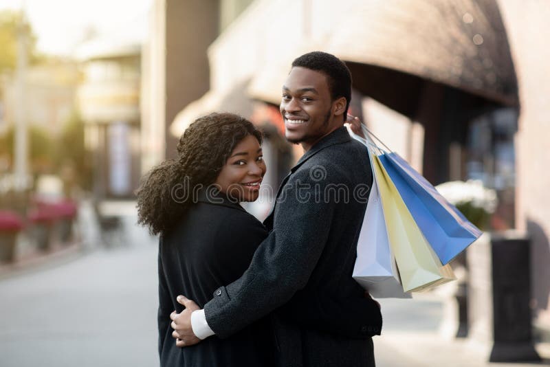 Compra e hotsell venda de roupas