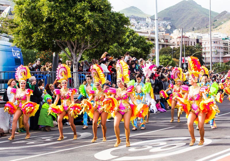 Resultado de imagem para fotos gratutias do carnaval em tenerife