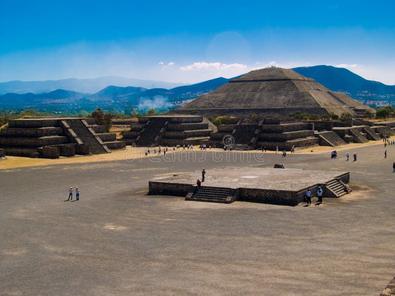 Teotihuacan Pyramiden lizenzfreie stockfotos Teotihuacan Pyramiden lizenzfreie stockfotos