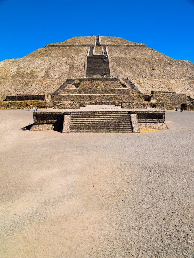 Pyramídy najbližšie mexiko mesto.