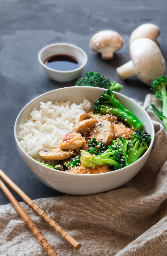 Teriyaki Chicken, Broccoli and Mushrooms Stir Fry Stock Photo - Image ...