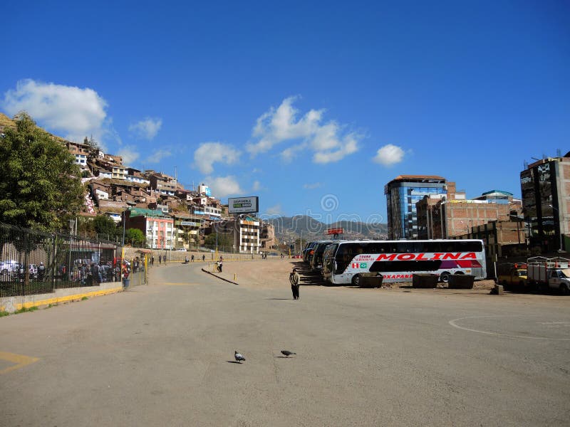 Download Terminal dans Puno, Pérou photo stock éditorial. Image du campagne - 77159223