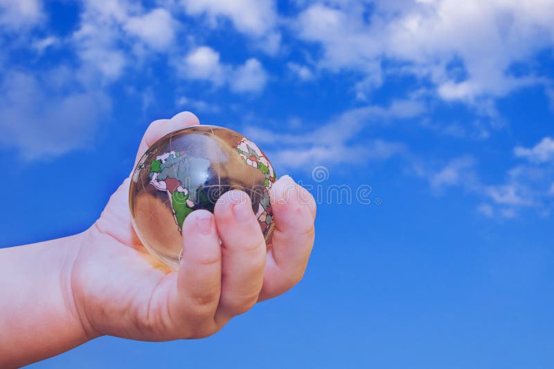 Jogos Carmesins Do Demônio Com Bola De Cristal Imagem de Stock - Imagem de  paranormal, svengali: 114995077