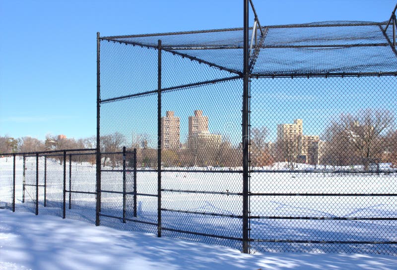 Terrain de base-ball couvert de neige jpg image stock Terrain de base-ball couvert de neige jpg image stock