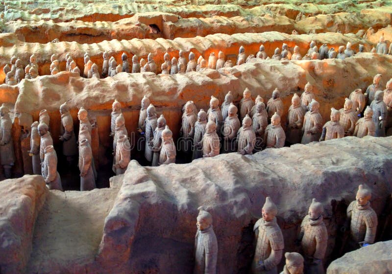 Terrakottakrigare, Xi'an, Kina arkivbild Terrakottakrigare, Xi'an, Kina arkivbild