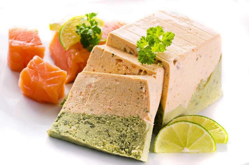 Terrine De Saumons Et D'épinards Image stock Image du poissons