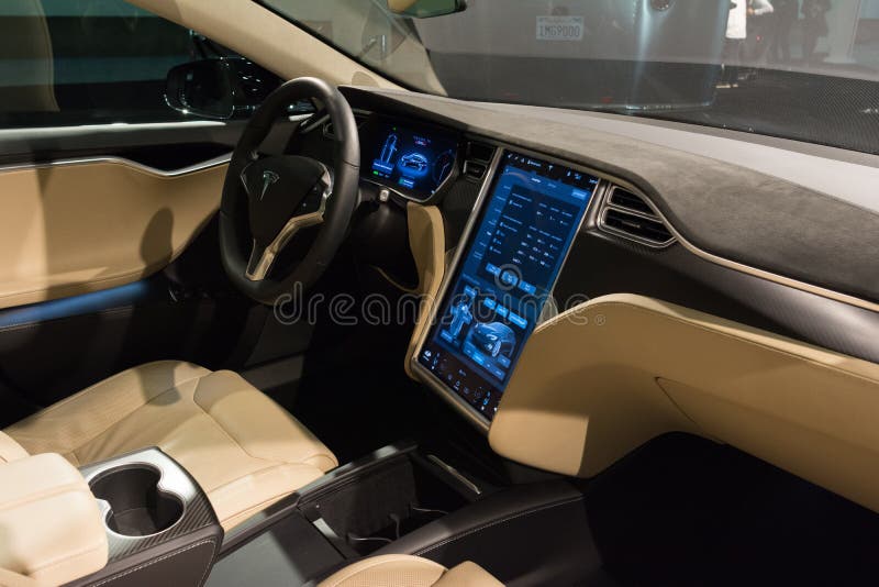 Tesla modela S wnętrze. Los Angeles, usa - Listopad 16, 2016: Tesla Modeluje S wnętrze na pokazie podczas Los Angeles Auto przedstawienia