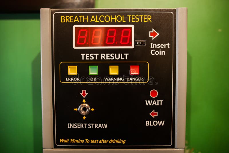 Tester Dell'alcool Su Una Parete Fotografia Stock - Immagine di