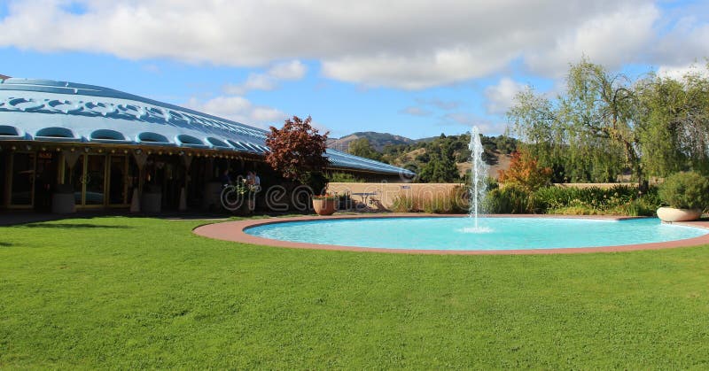 Tetto di Marin County Civic Center fotografia stock libera da diritti Tetto di Marin County Civic Center fotografia stock libera da diritti