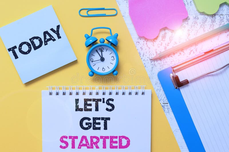 Text schreiben Let's Get Startup Business-Konzept für den Anfang oder die Arbeit an etwas, das Sie begonnen hatten lizenzfreie stockfotos Text schreiben Let's Get Startup Business-Konzept für den Anfang oder die Arbeit an etwas, das Sie begonnen hatten lizenzfreie stockfotos