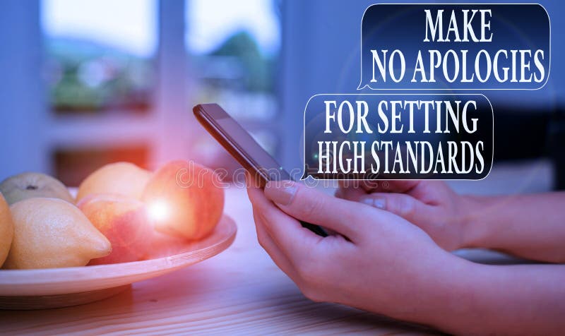 Textskylt som visar att det inte finns någon ursäkt för att ställa in höga standarder Konceptuell foto Söker en produktivitetskvi arkivfoto Textskylt som visar att det inte finns någon ursäkt för att ställa in höga standarder Konceptuell foto Söker en produktivitetskvi arkivfoto