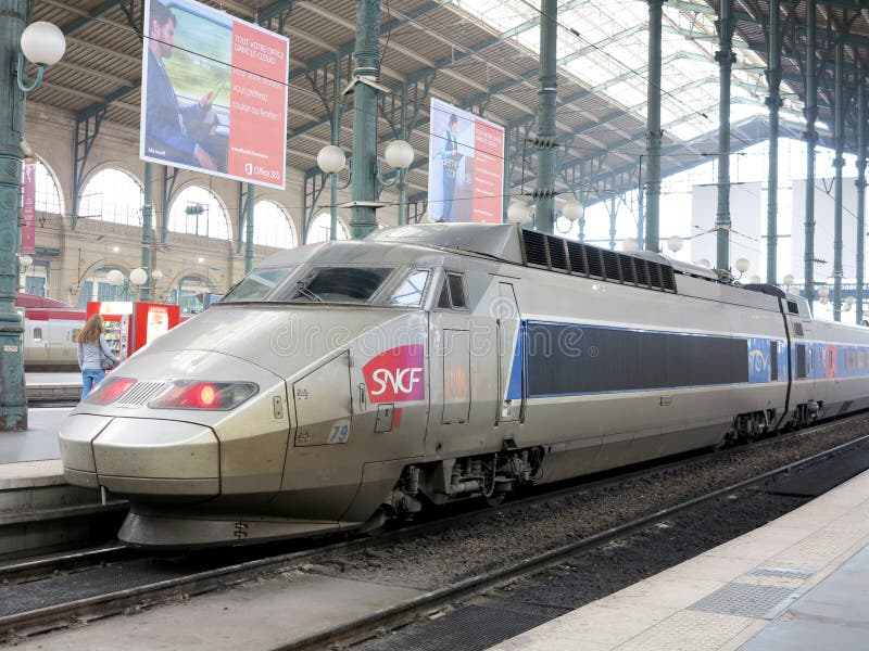 Tgv-Hochgeschwindigkeitszug stockfoto Tgv-Hochgeschwindigkeitszug stockfoto