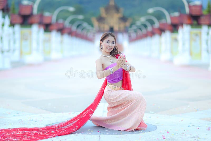 Thai Dancing Girl With Northern Style Dress In Temple Stock Image 