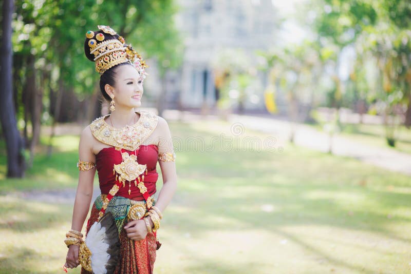 Thai Girl With Northern Style Dress Stock Image Image Of Dancer 