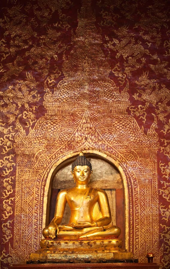 Thai Gold Buddha statues stock photo. Image of church - 47006500