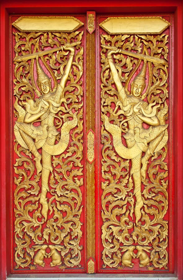 The Thai line of Thai temple doors