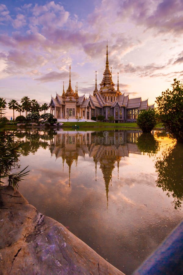 thai pagoda