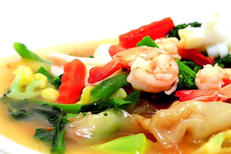 Thai style noodles with vegetables