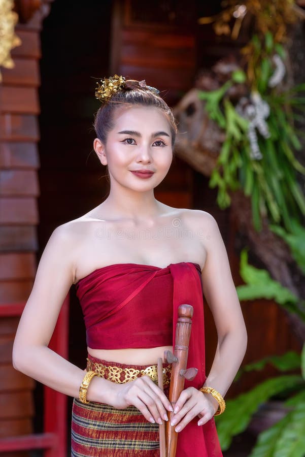 Thai Woman Dressed in Traditional Northern Thailand Culture Costume ...