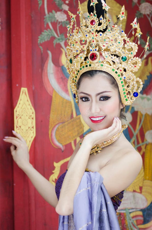 Thai Lady Royalty Free Stock Image - Image: 32420906