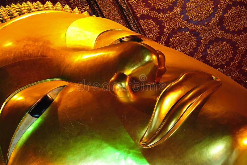 Thailand Bangkok Wat Pho Temple reclining Buddha