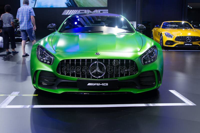 Thailand - December, 2018: Kapacitet för bil för sport för grön färg för serie för Mercedes benz AMG GTR lyxig hög i motorshow fotografering för bildbyråer Thailand - December, 2018: Kapacitet för bil för sport för grön färg för serie för Mercedes benz AMG GTR lyxig hög i motorshow fotografering för bildbyråer