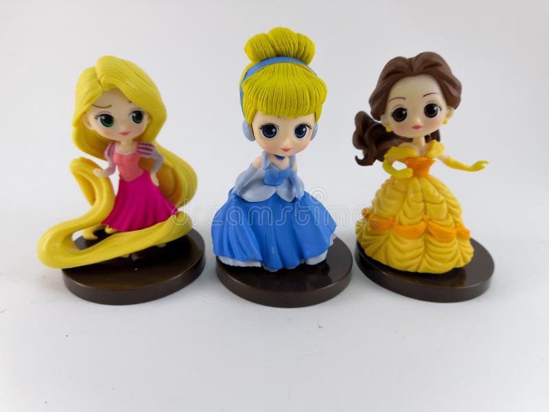 THAILAND, im Januar 2018: Prinzessinteam auf weißer Hintergrunddisney-Spielzeugsammlung in der Werbekampagne von Tesco Lotus Expr stockbilder THAILAND, im Januar 2018: Prinzessinteam auf weißer Hintergrunddisney-Spielzeugsammlung in der Werbekampagne von Tesco Lotus Expr stockbilder