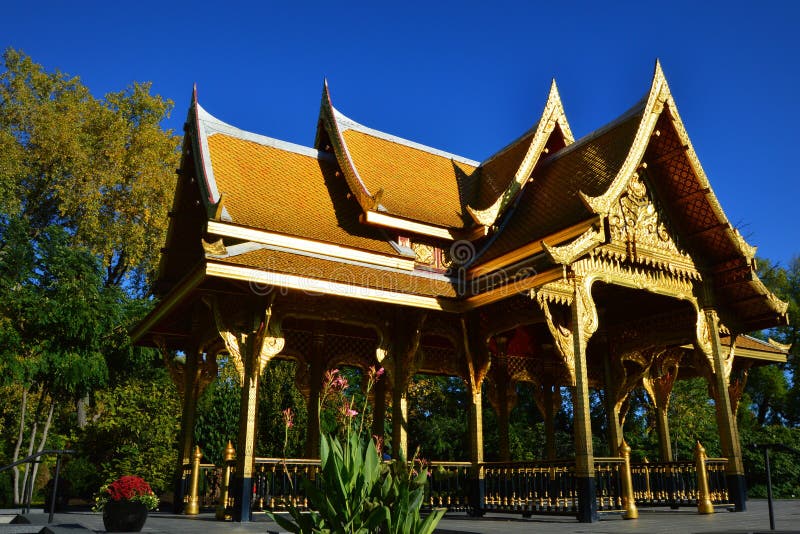 Thai Pavilion Lausanne Schweiz Stockbild Bild von grenzstein, palast