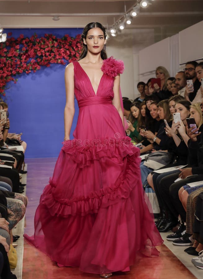 Theia Bridal Fall 2020 stock photos Theia Bridal Fall 2020 stock photos