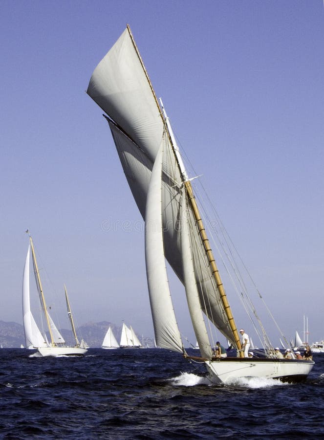 Classic sailing yacht Thelma full and by competing with Safir